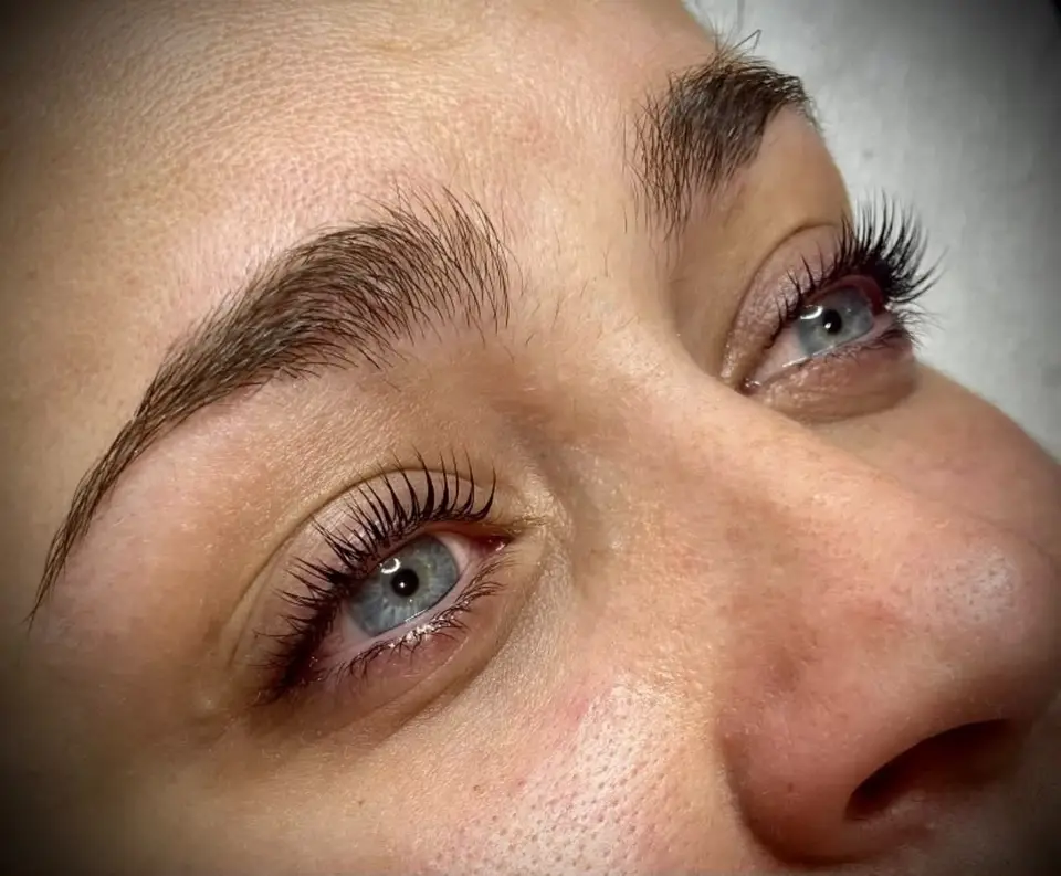 Beauté du regard, rehaussement et soin des cils
